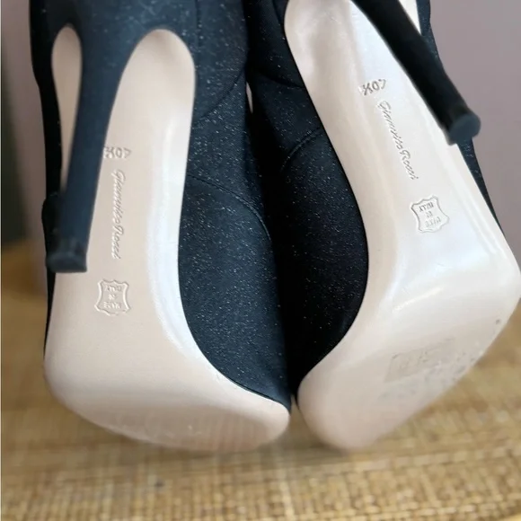 Elegant classy stilettos booties heels pointy toe shoes - Picture 3 of 11